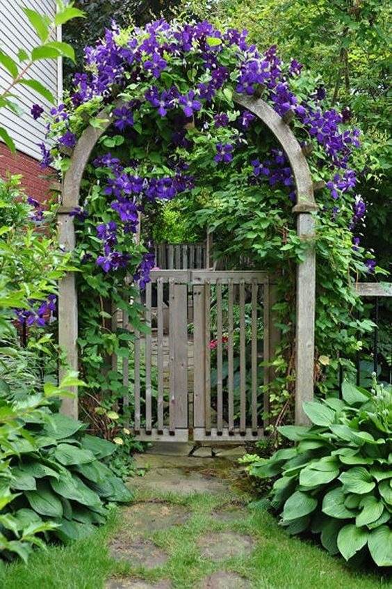 30 Garden Gate Ideas To Make A Strong Impression - 201