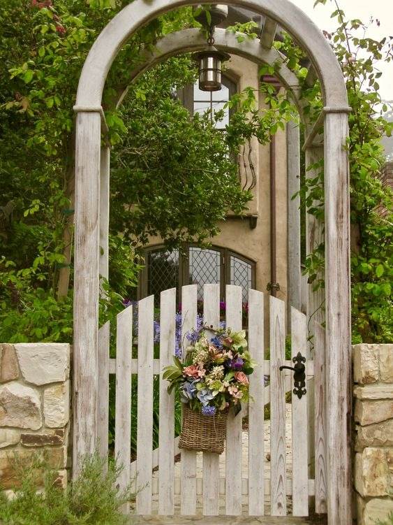 30 Garden Gate Ideas To Make A Strong Impression - 203