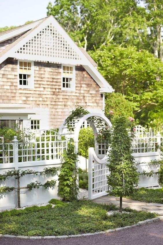 30 Garden Gate Ideas To Make A Strong Impression - 227