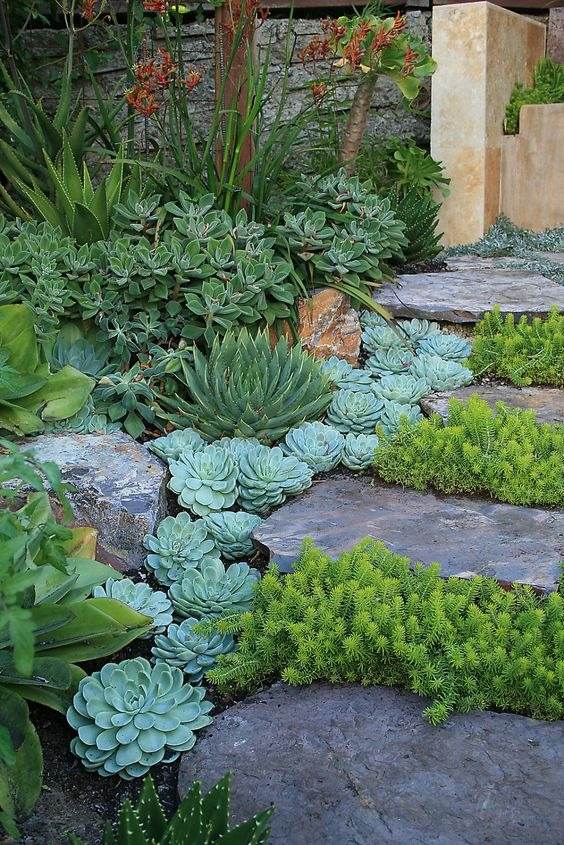 35 Whimsical Ideas That Will Elevate Your Garden To New Heights - 247