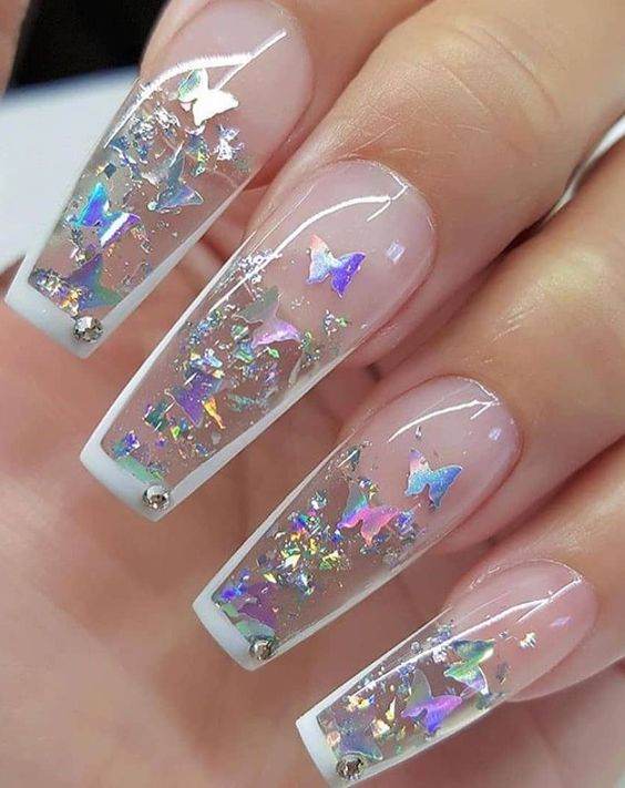 30 Bling-Bling Clear Acrylic Nails For The Ultimate Feminine Glam - 217