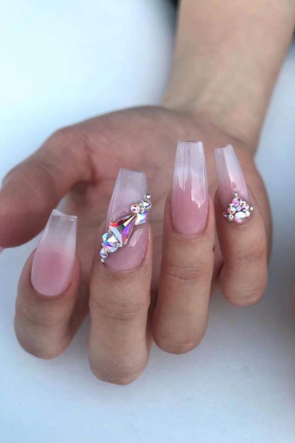30 Bling-Bling Clear Acrylic Nails For The Ultimate Feminine Glam - 219