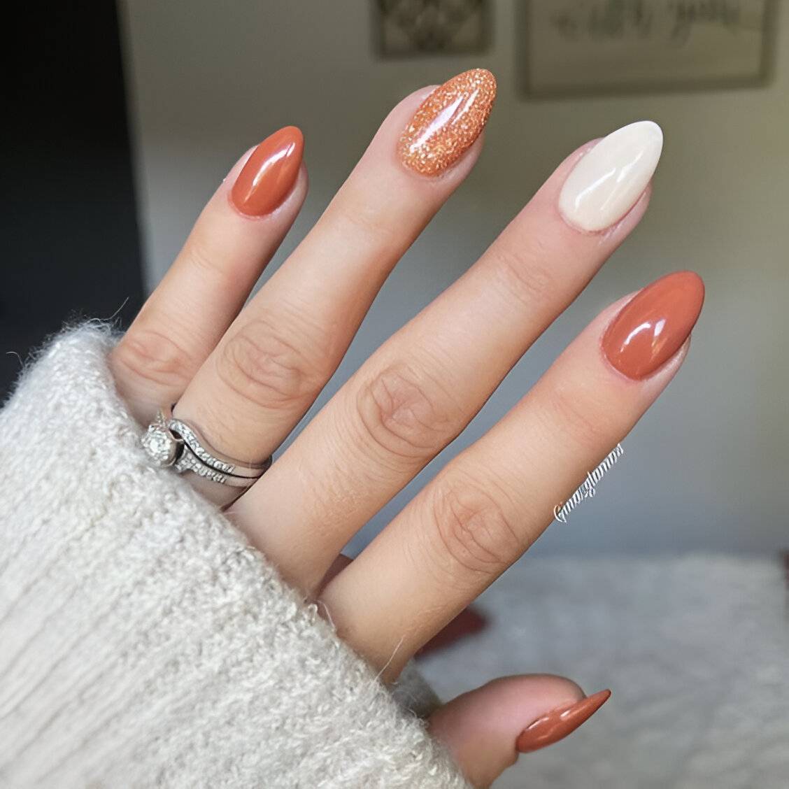 30 Drool-Worthy Short Almond Nail Ideas Every Chic Lady Needs - 217