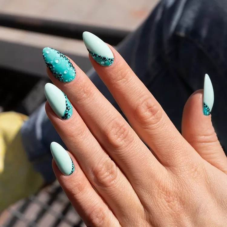 30 Drool-Worthy Short Almond Nail Ideas Every Chic Lady Needs - 209