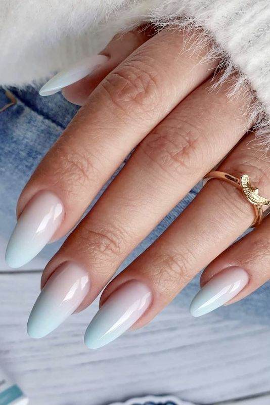 30 Simple But Gorgeous Blue Manis For The Ultimate Chic Vibe - 215