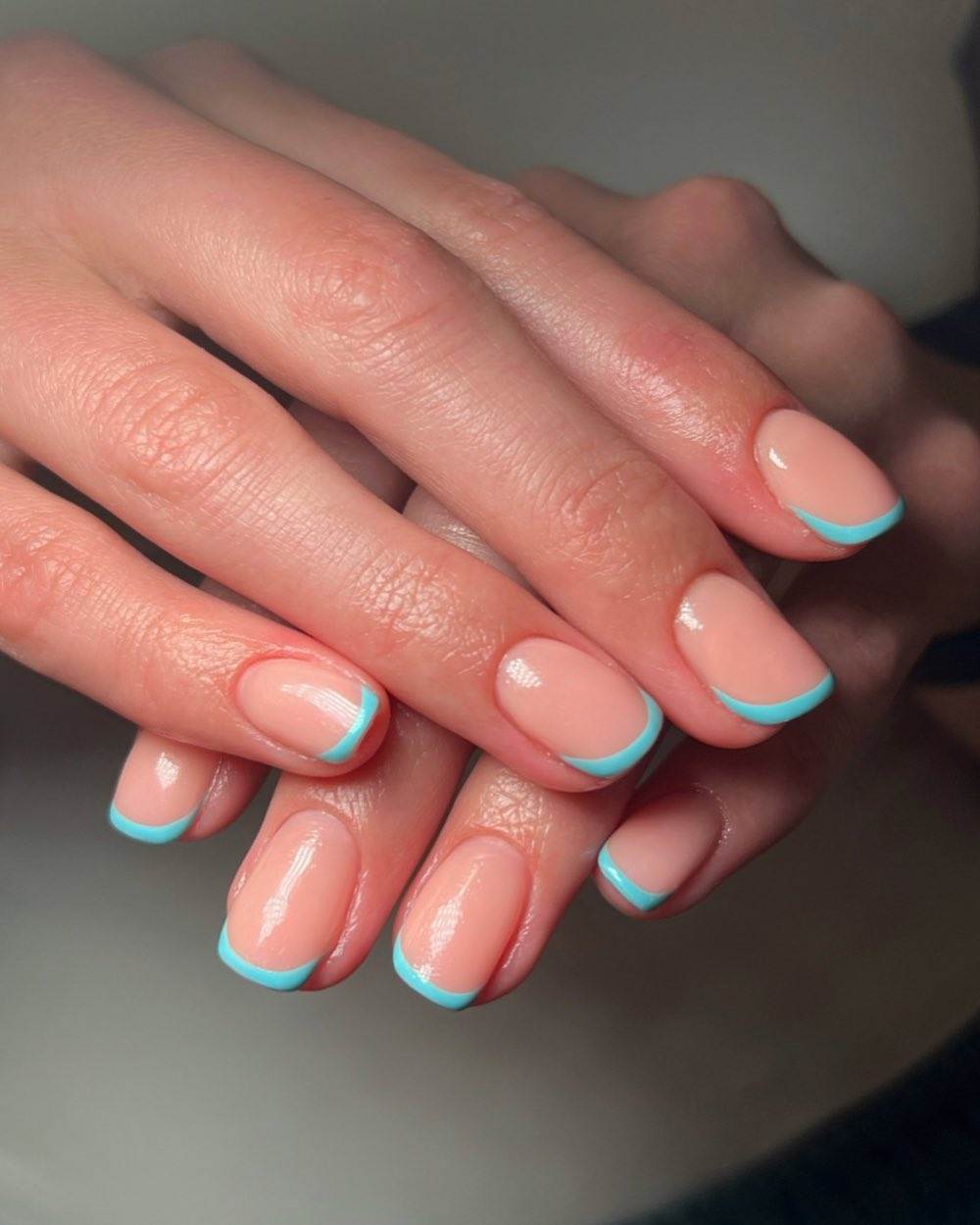 30 Simple But Gorgeous Blue Manis For The Ultimate Chic Vibe - 229