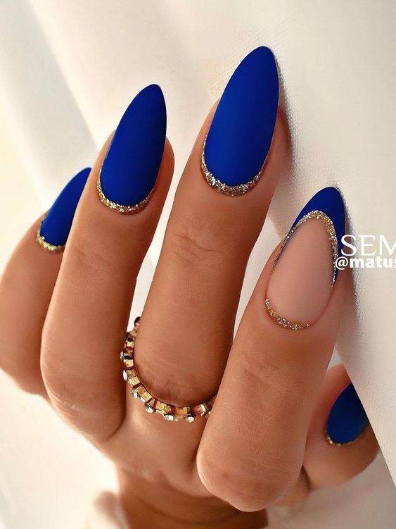 30 Simple But Gorgeous Blue Manis For The Ultimate Chic Vibe - 249