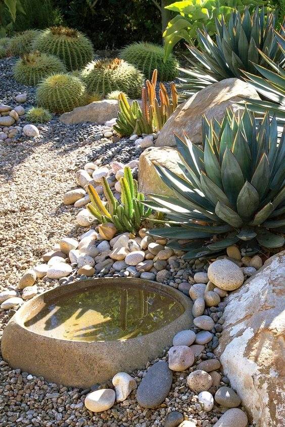 30 White Rock Landscaping Ideas For A Zen, Modern, Or Colorful Garden - 235