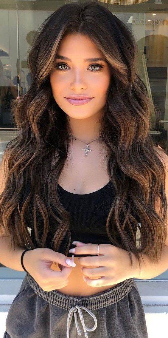27 Drool-Worthy Dark Brown Hair Colors For Sexy Brunettes 11