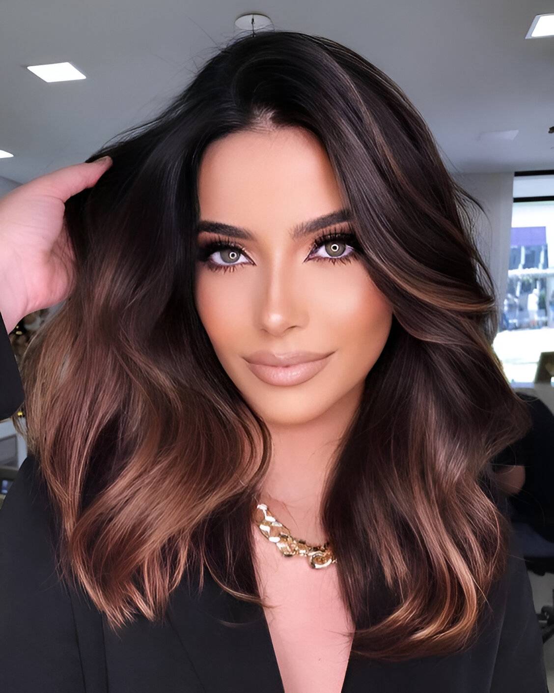 27 Drool-Worthy Dark Brown Hair Colors For Sexy Brunettes 24
