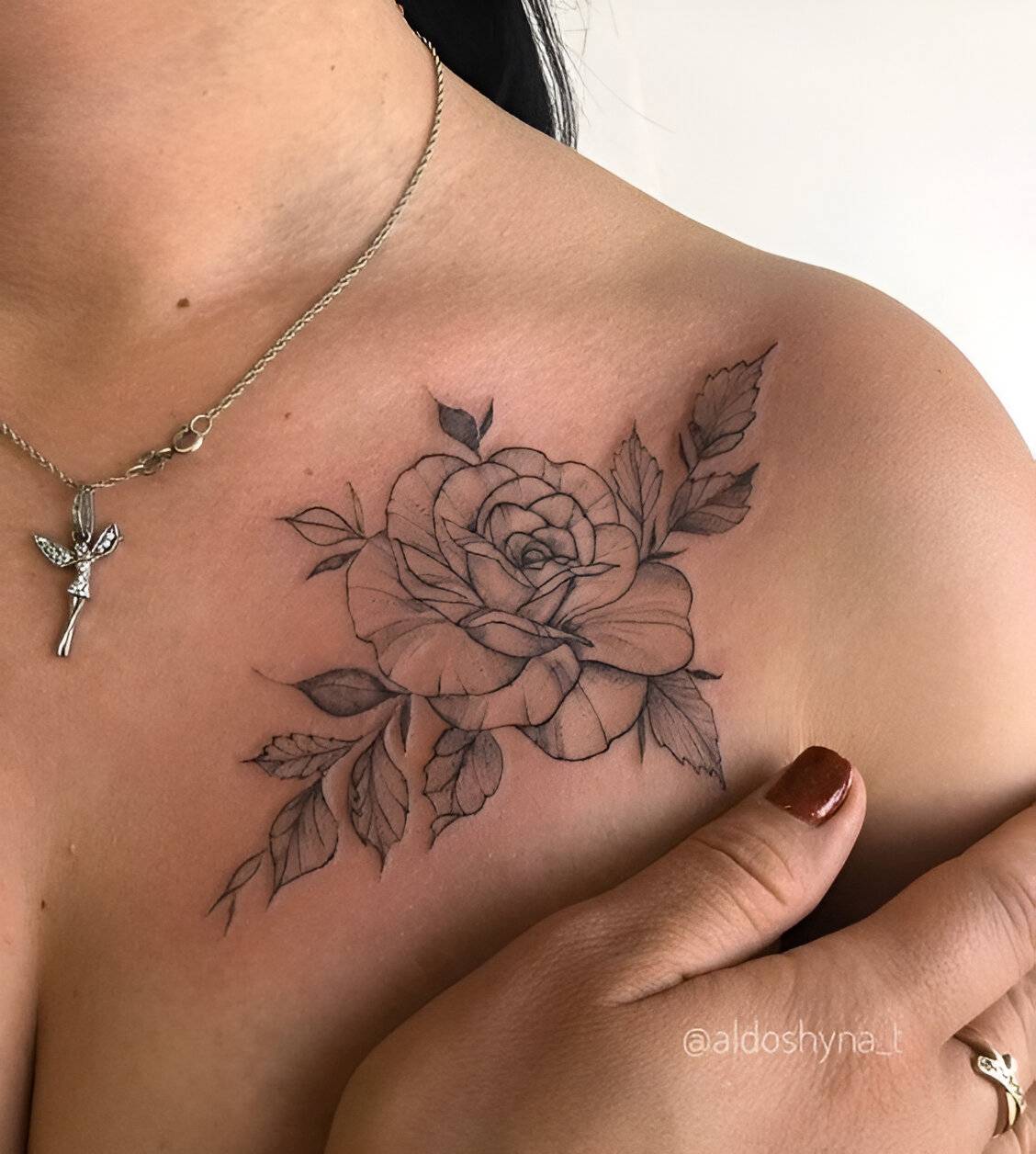 27 Elegant Chest Tattoos For Women To Elevate Their Beauty 18