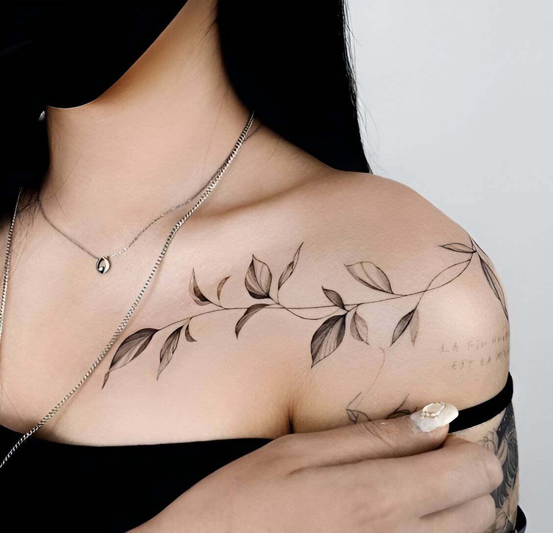 27 Elegant Chest Tattoos For Women To Elevate Their Beauty 21