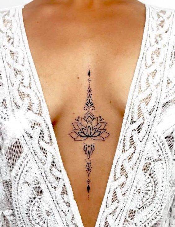 27 Elegant Chest Tattoos For Women To Elevate Their Beauty 4