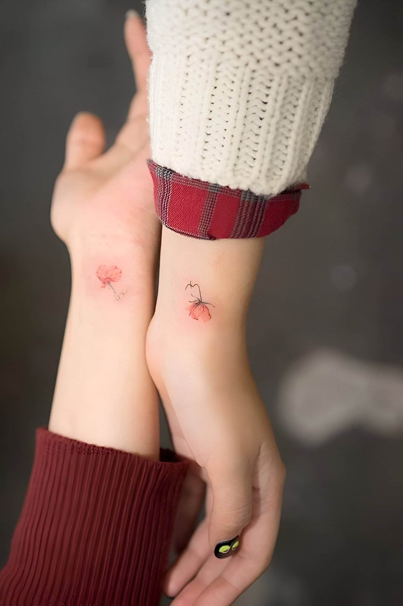 27 Feminine Best Friend Tattoos With The Perfect Elegant Touch 12