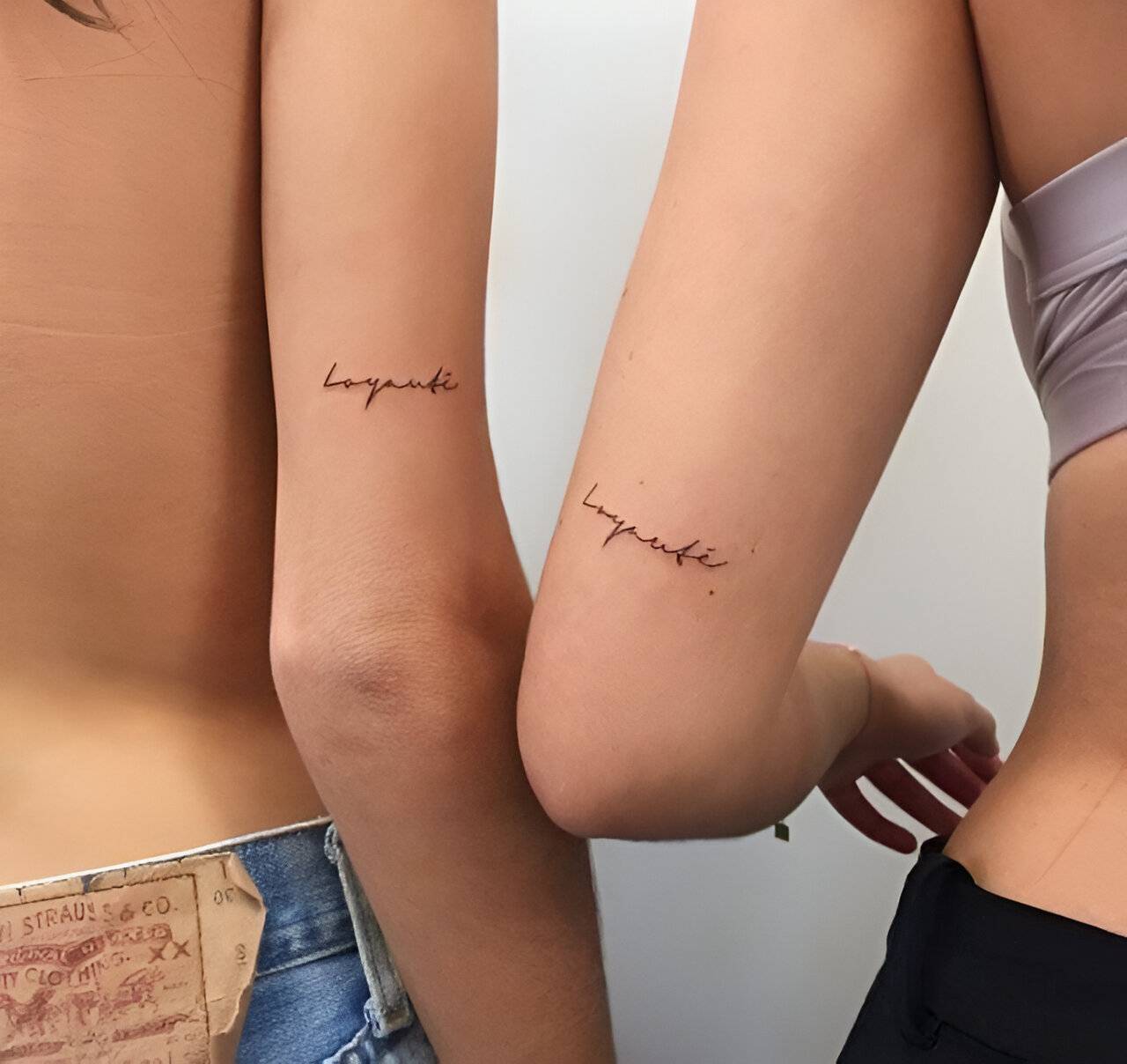 27 Feminine Best Friend Tattoos With The Perfect Elegant Touch 13
