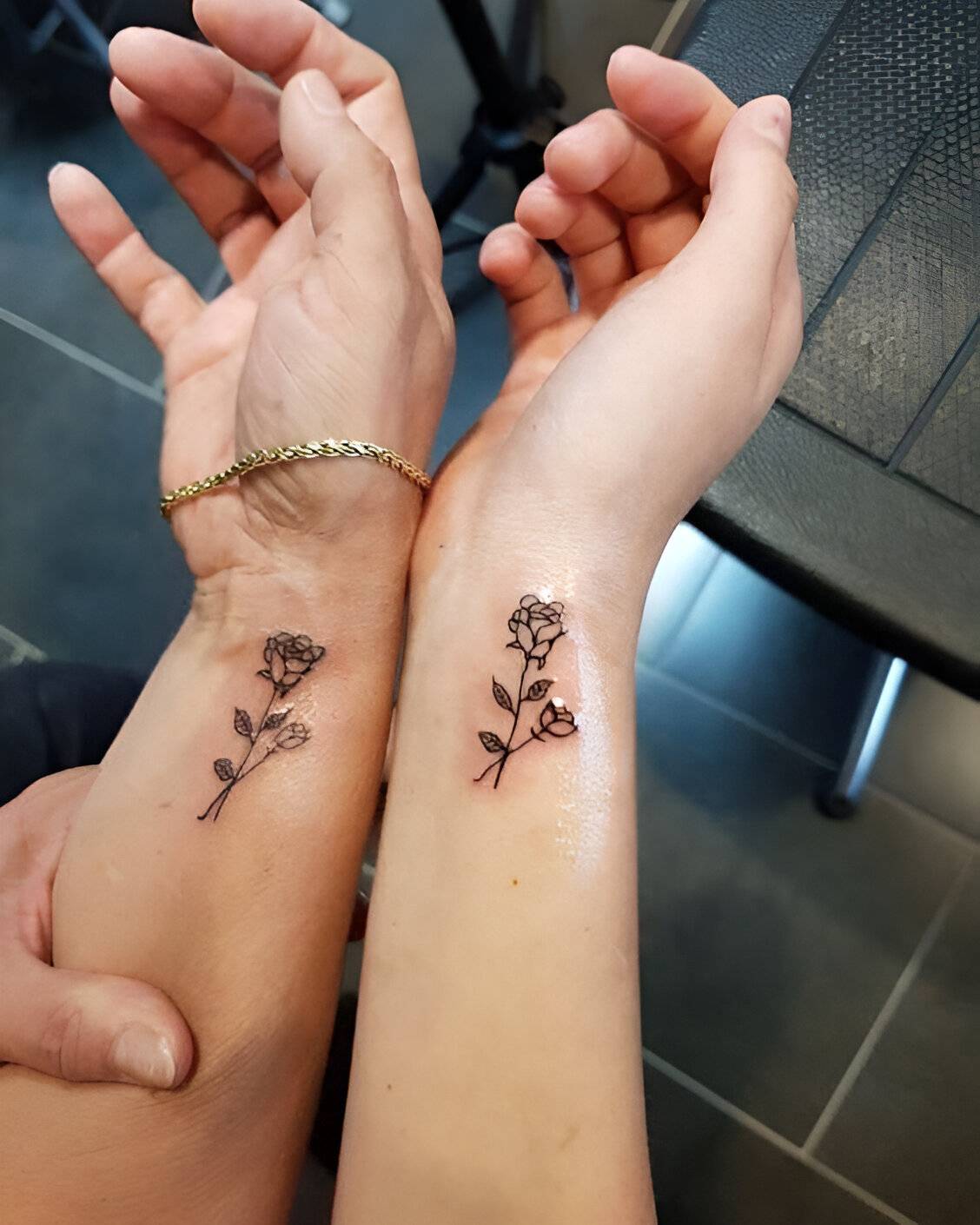 27 Feminine Best Friend Tattoos With The Perfect Elegant Touch 15
