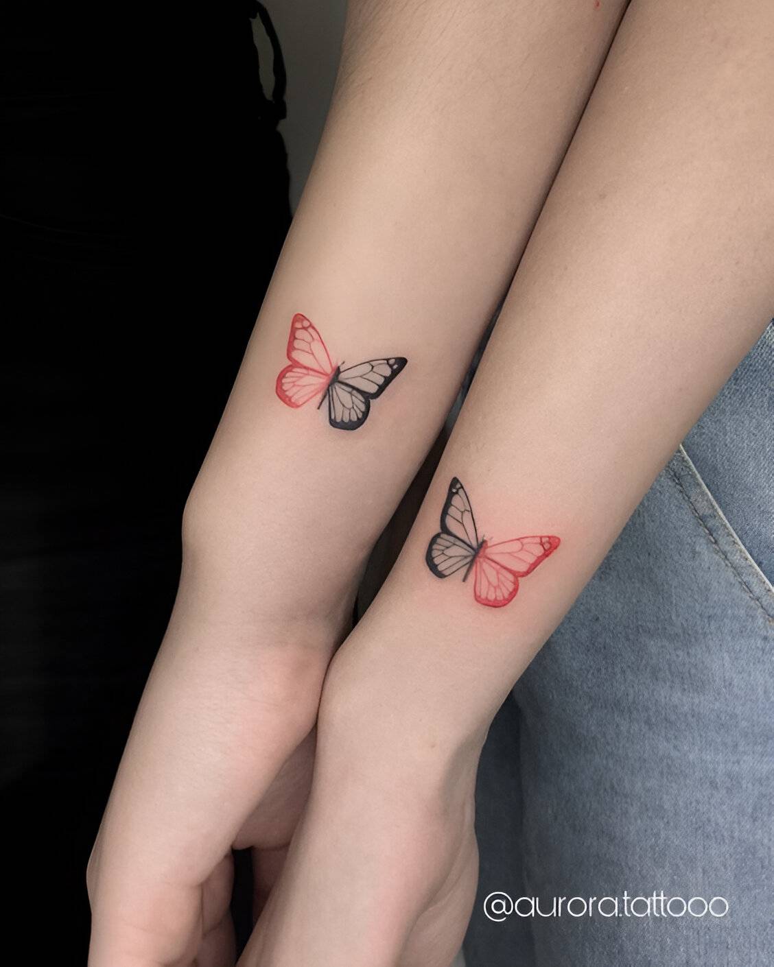 27 Feminine Best Friend Tattoos With The Perfect Elegant Touch 16