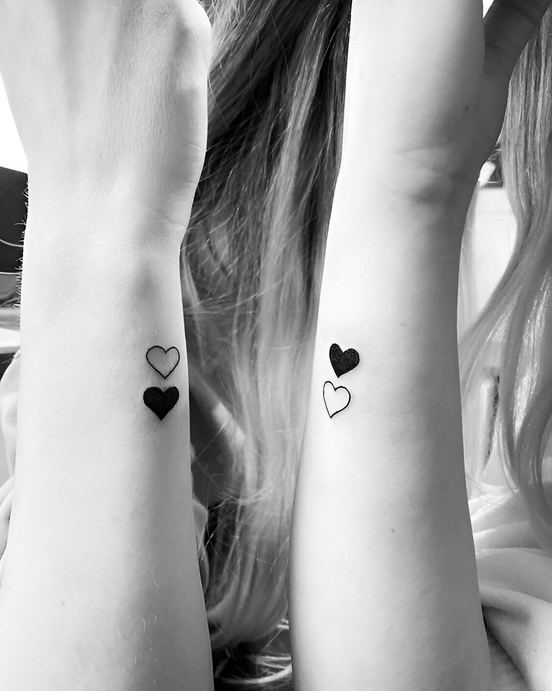 27 Feminine Best Friend Tattoos With The Perfect Elegant Touch 21