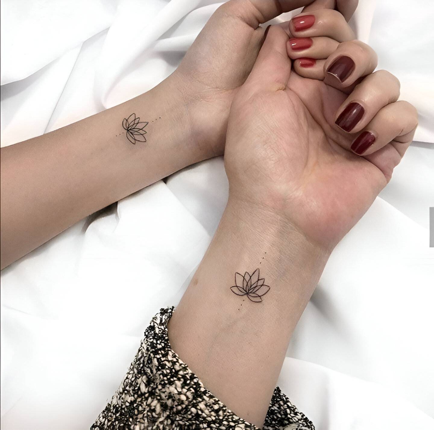 27 Feminine Best Friend Tattoos With The Perfect Elegant Touch 26