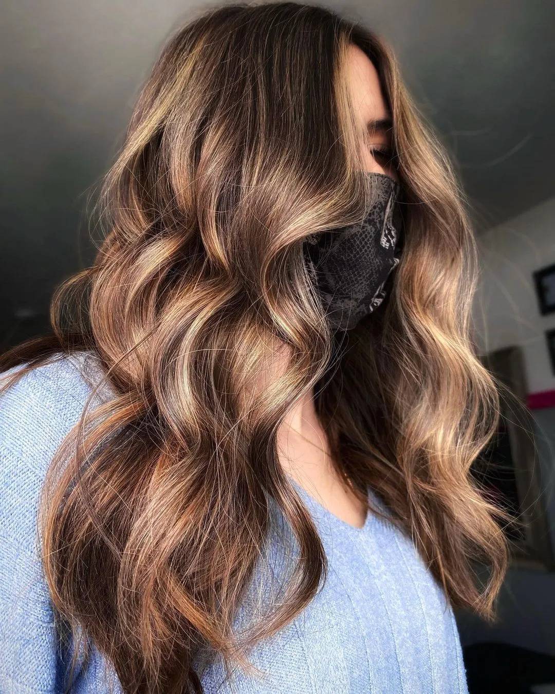 27 Gorgeous Golden Brown Hair Ideas To Make You Stunning Like A Model 13