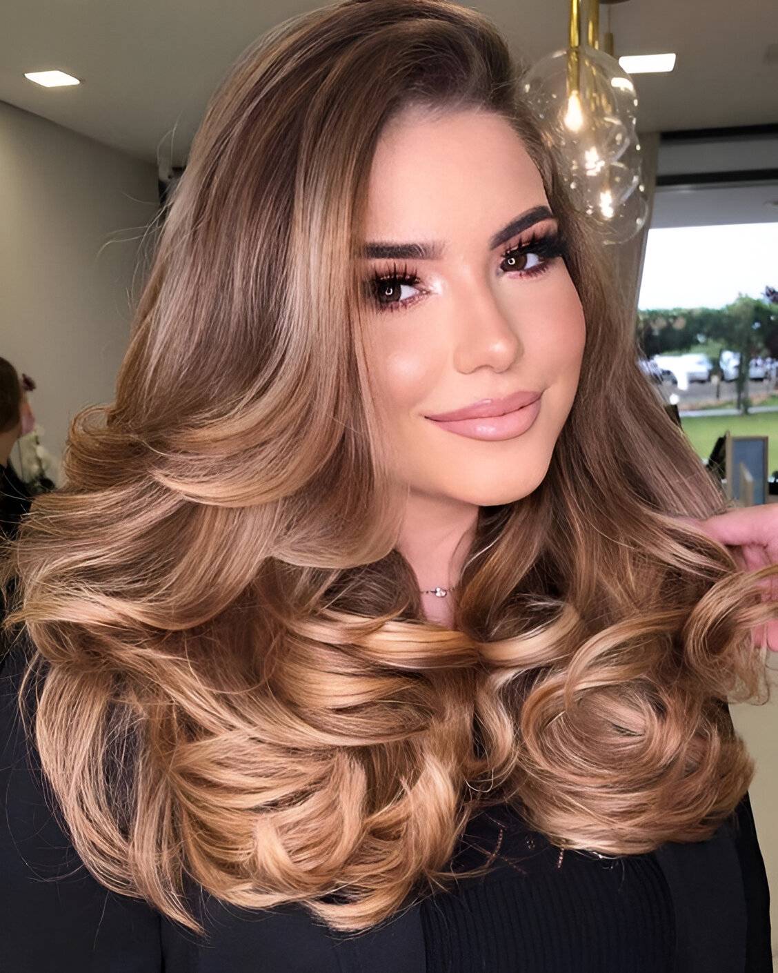 27 Gorgeous Golden Brown Hair Ideas To Make You Stunning Like A Model 17