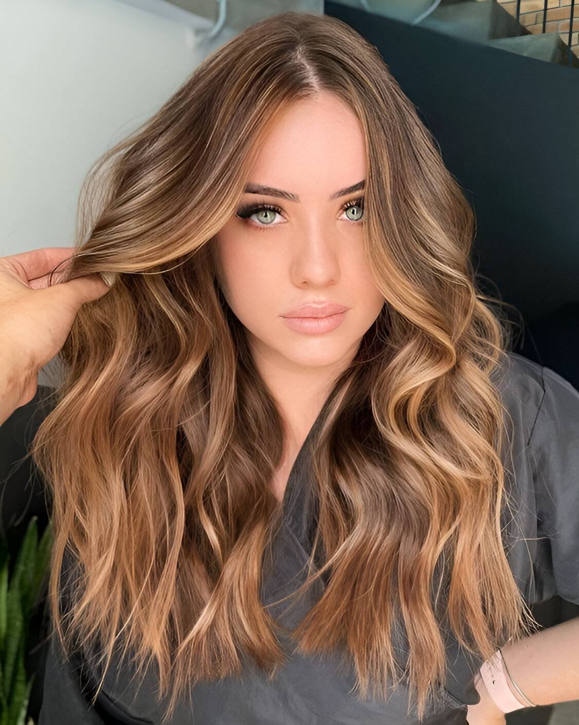 27 Gorgeous Golden Brown Hair Ideas To Make You Stunning Like A Model 26