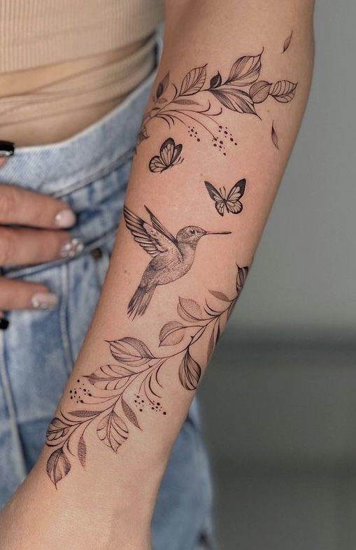 27 Stunning Forearm Tattoos To Vamp Up Your Femininity 14