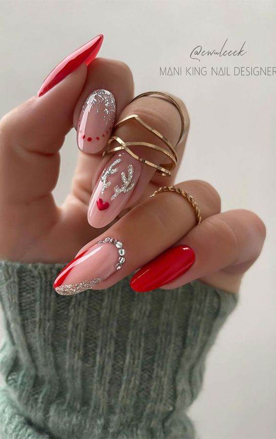 30 Drool-Worthy Red Christmas Nails To Celebrate The Holiday Season 14