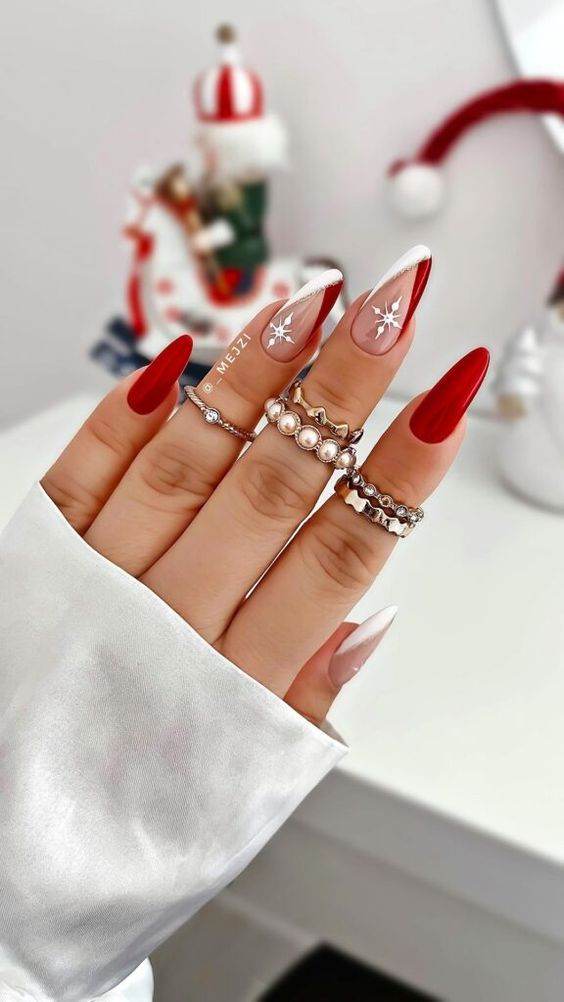 30 Drool-Worthy Red Christmas Nails To Celebrate The Holiday Season 16