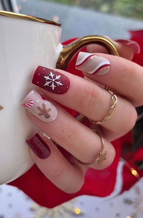 30 Drool-Worthy Red Christmas Nails To Celebrate The Holiday Season 23