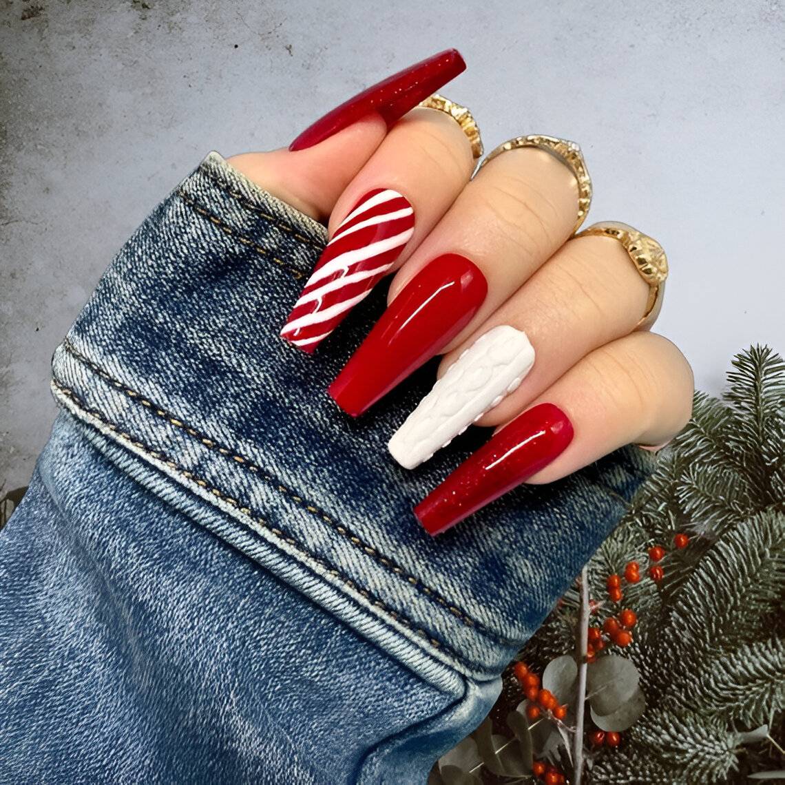 30 Drool-Worthy Red Christmas Nails To Celebrate The Holiday Season 25