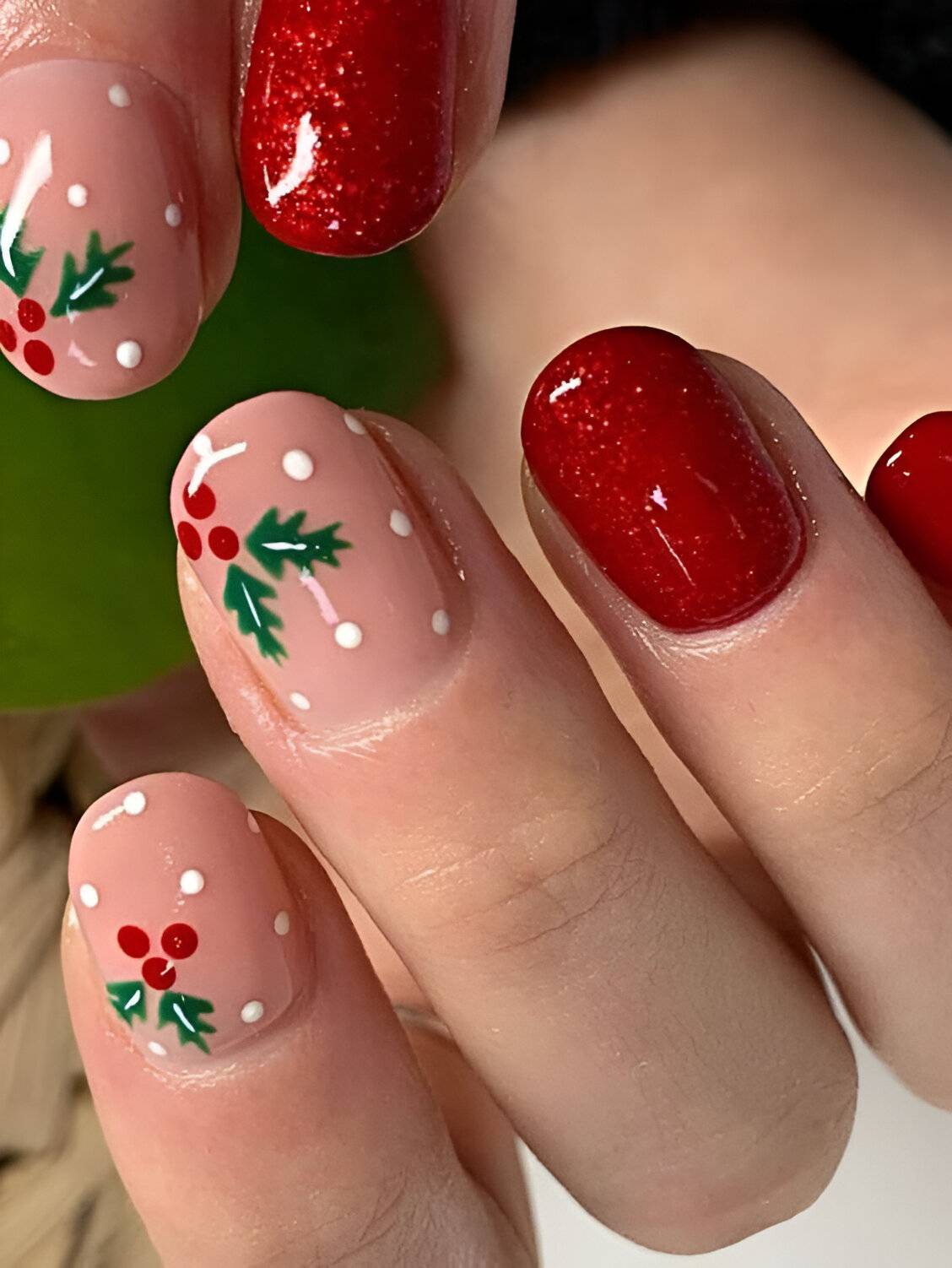 30 Drool-Worthy Red Christmas Nails To Celebrate The Holiday Season 26