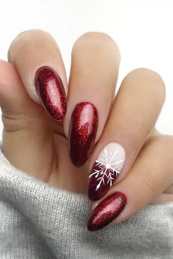 Glittered Accent Nails