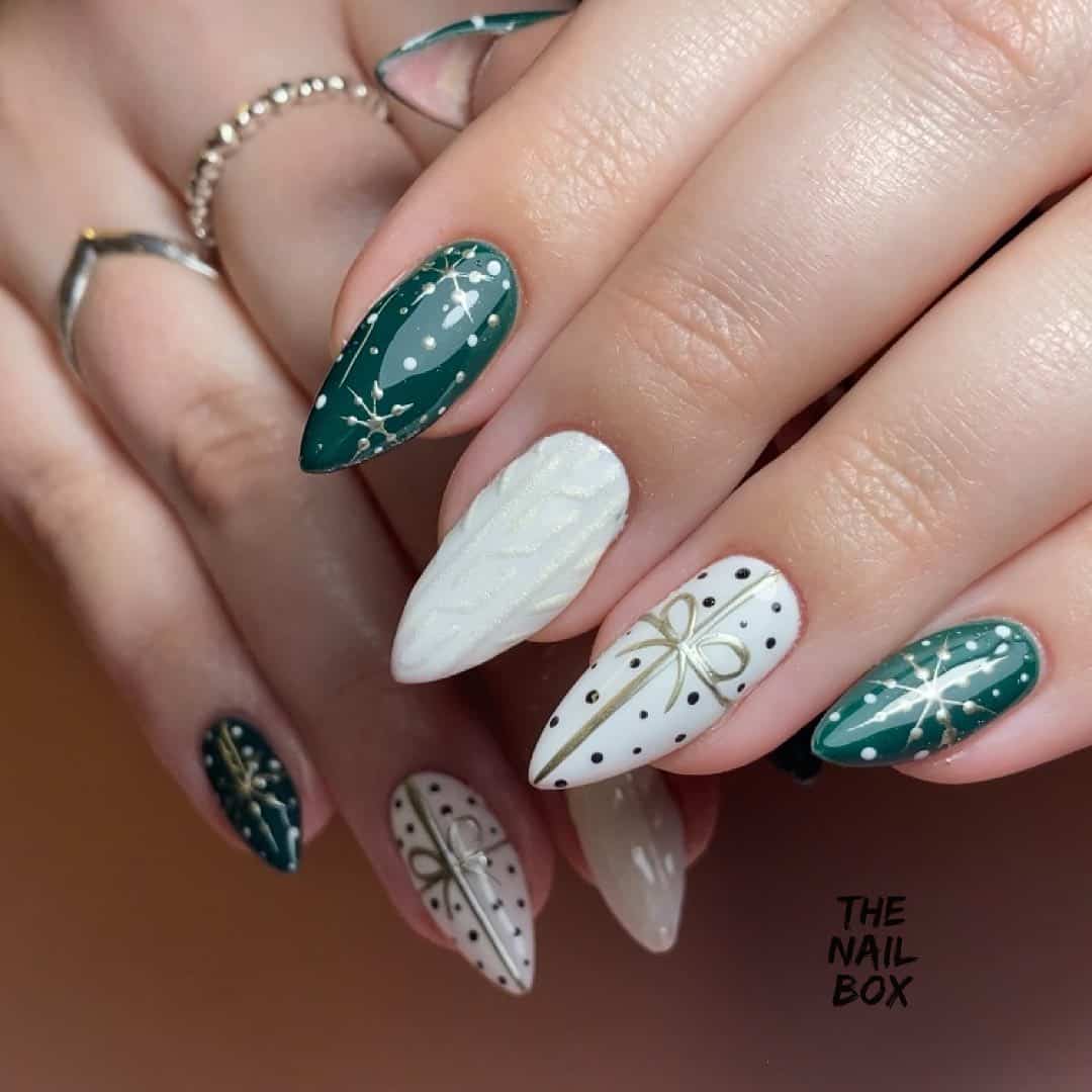 Green And White Christmas Nails