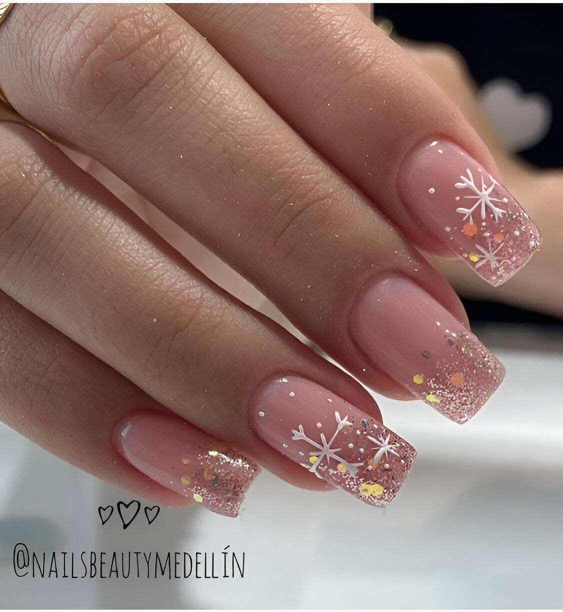 Matte Nails With Glitter