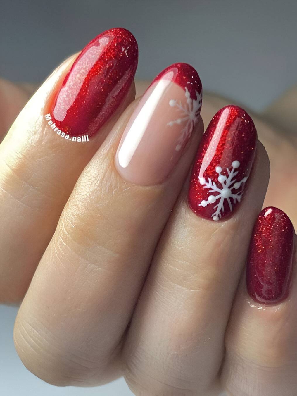 Merry Red Nails
