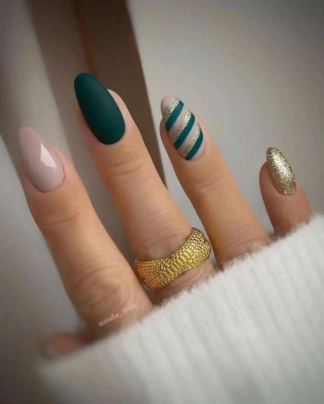 Simple Green Christmas Nails