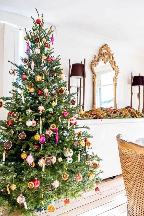 30 Stunning Christmas Decorating Ideas To Get Your Home Ready For The Festival - 245