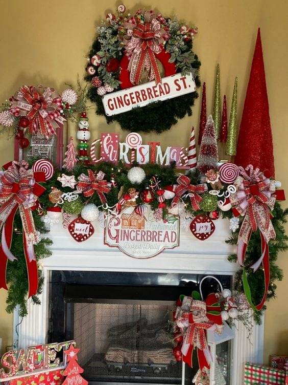 30 Christmas Mantel Ideas To Make Your Fireplace Sparkle And Shine - 217
