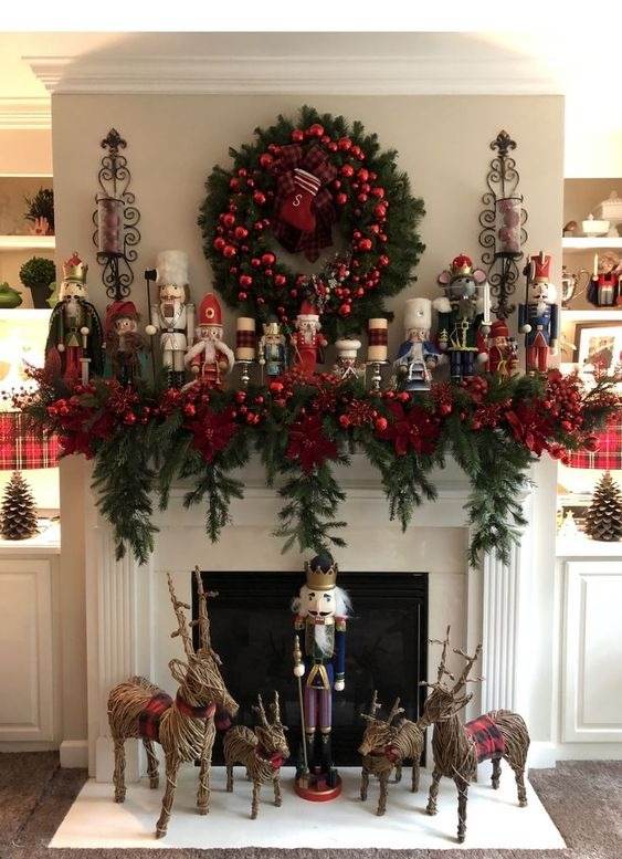 30 Christmas Mantel Ideas To Make Your Fireplace Sparkle And Shine - 221