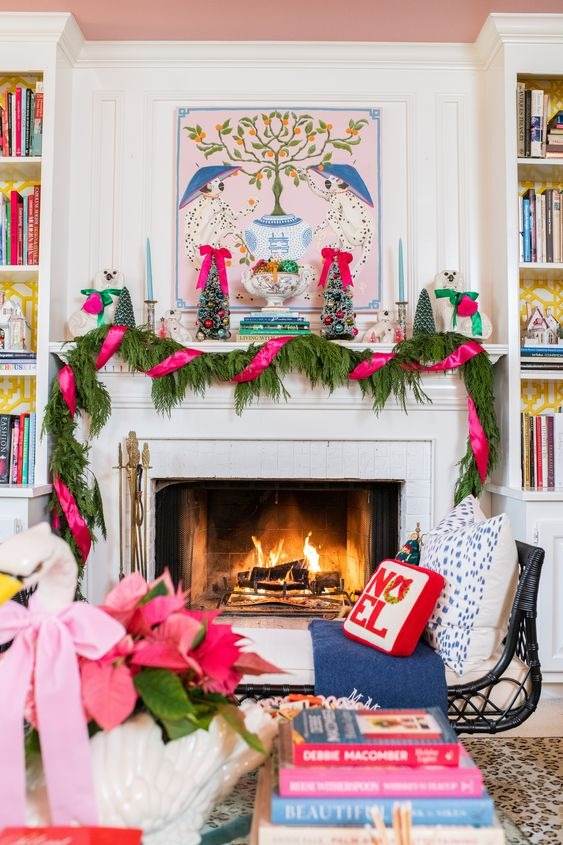 30 Christmas Mantel Ideas To Make Your Fireplace Sparkle And Shine - 249