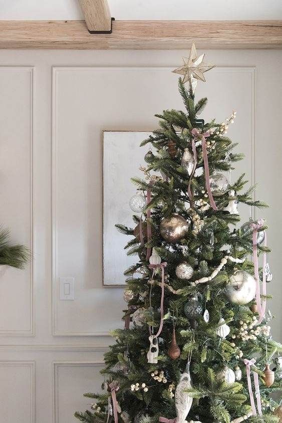 35 Christmas Tree Ideas To Make Your Home More Festive - 237