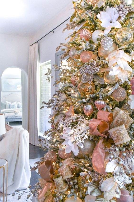 35 Christmas Tree Ideas To Make Your Home More Festive - 267