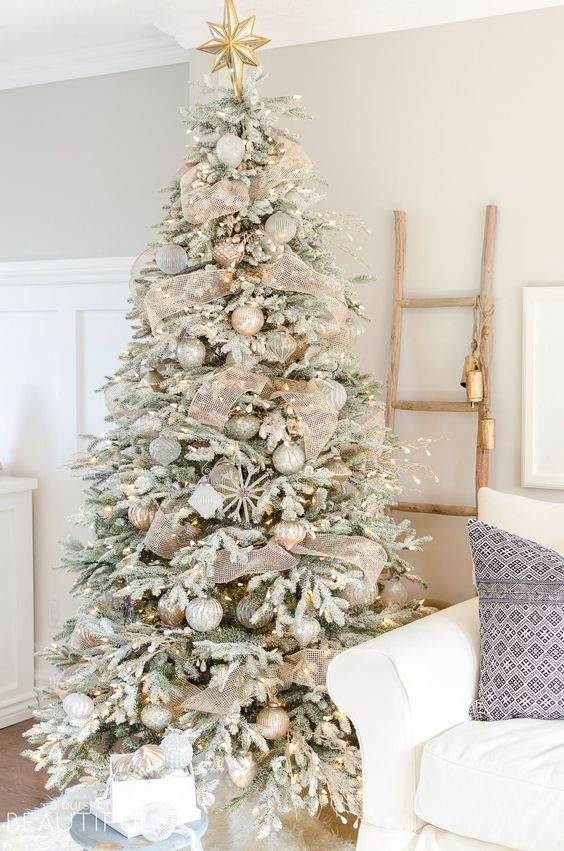 35 Christmas Tree Ideas To Make Your Home More Festive - 225