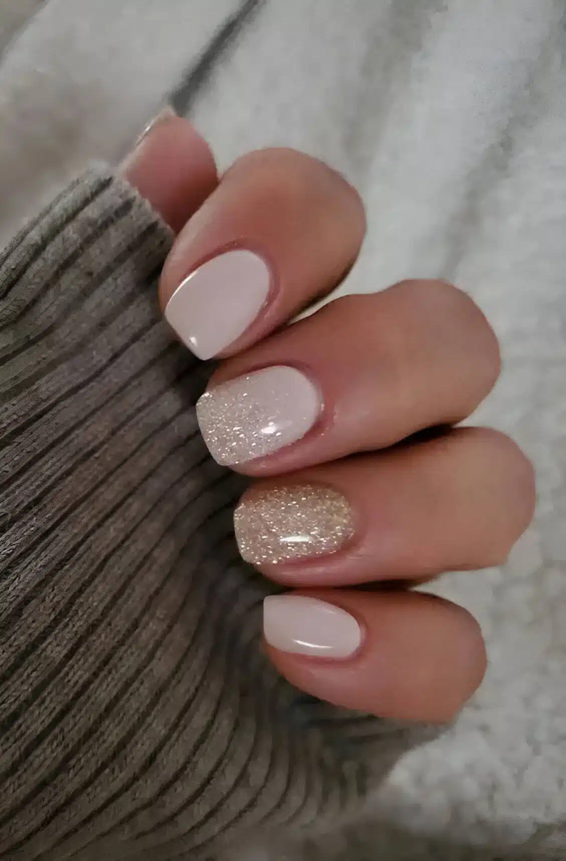 Simple Glittered Nails