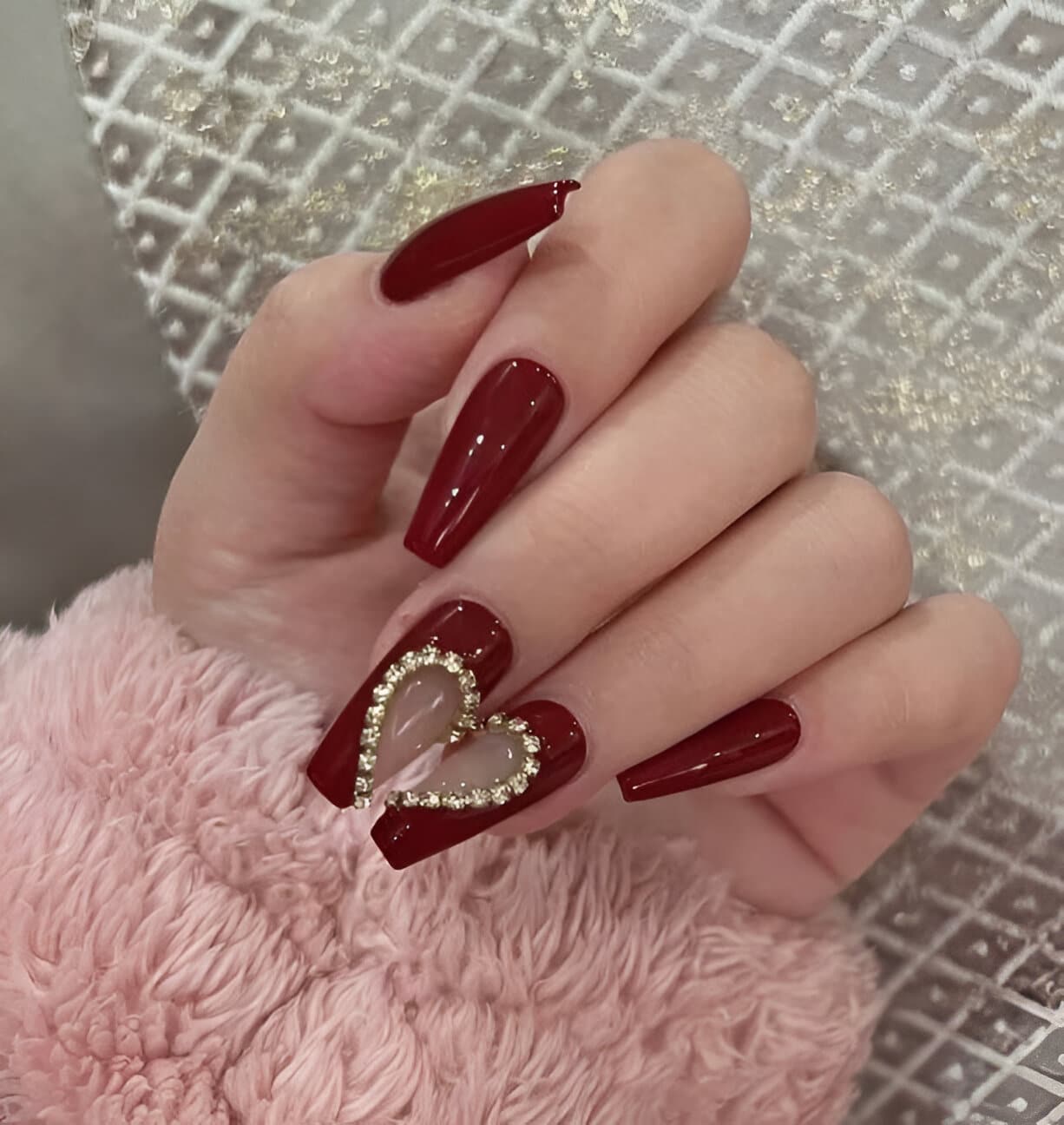 30 Irresistible Red Heart Nails For The Perfect Romantic Date 30