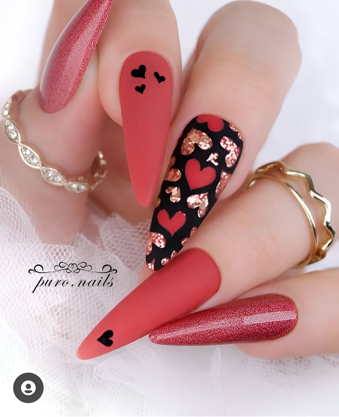 Red Valentines Day Nails 5