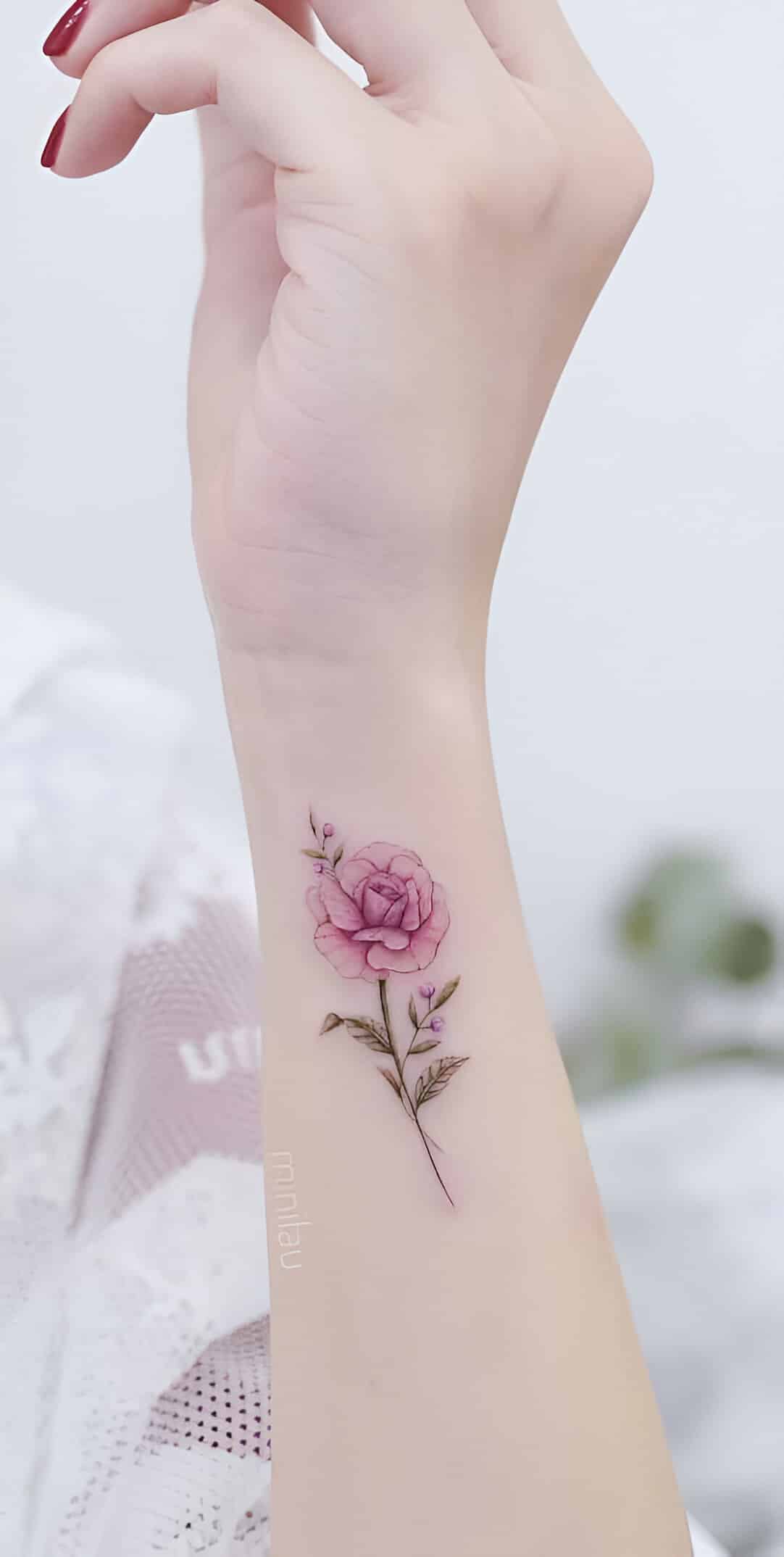 30 Elegant Feminine Rose Tattoos To Maximize Your Charm 30