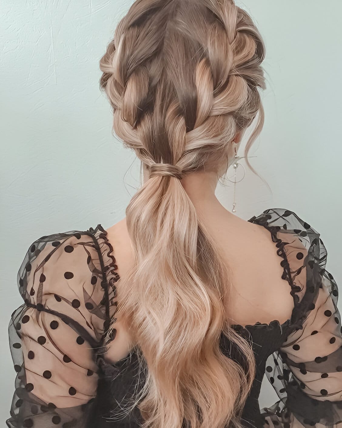 30 Stunning Romantic Braids To Make You Shine On Your Date 27