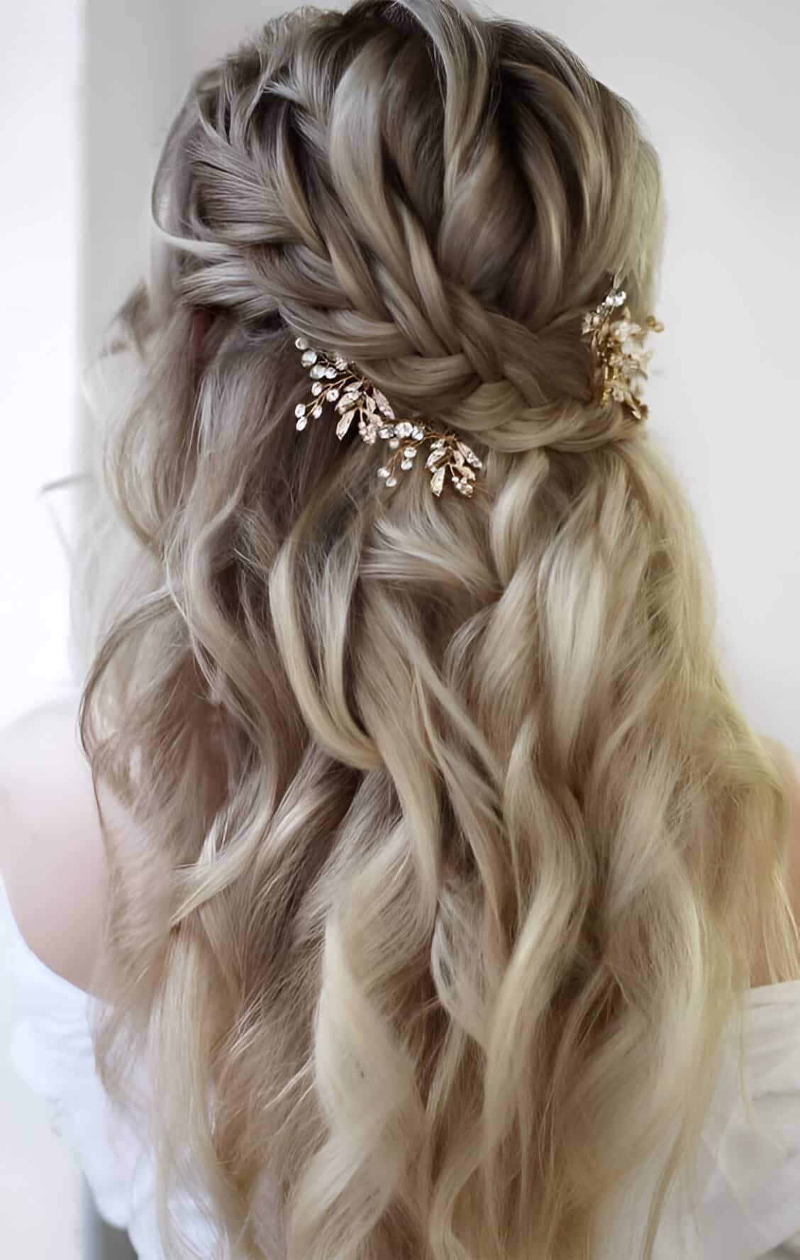 30 Stunning Valentine's Day Hairstyles Perfect For Your Romantic Date 15